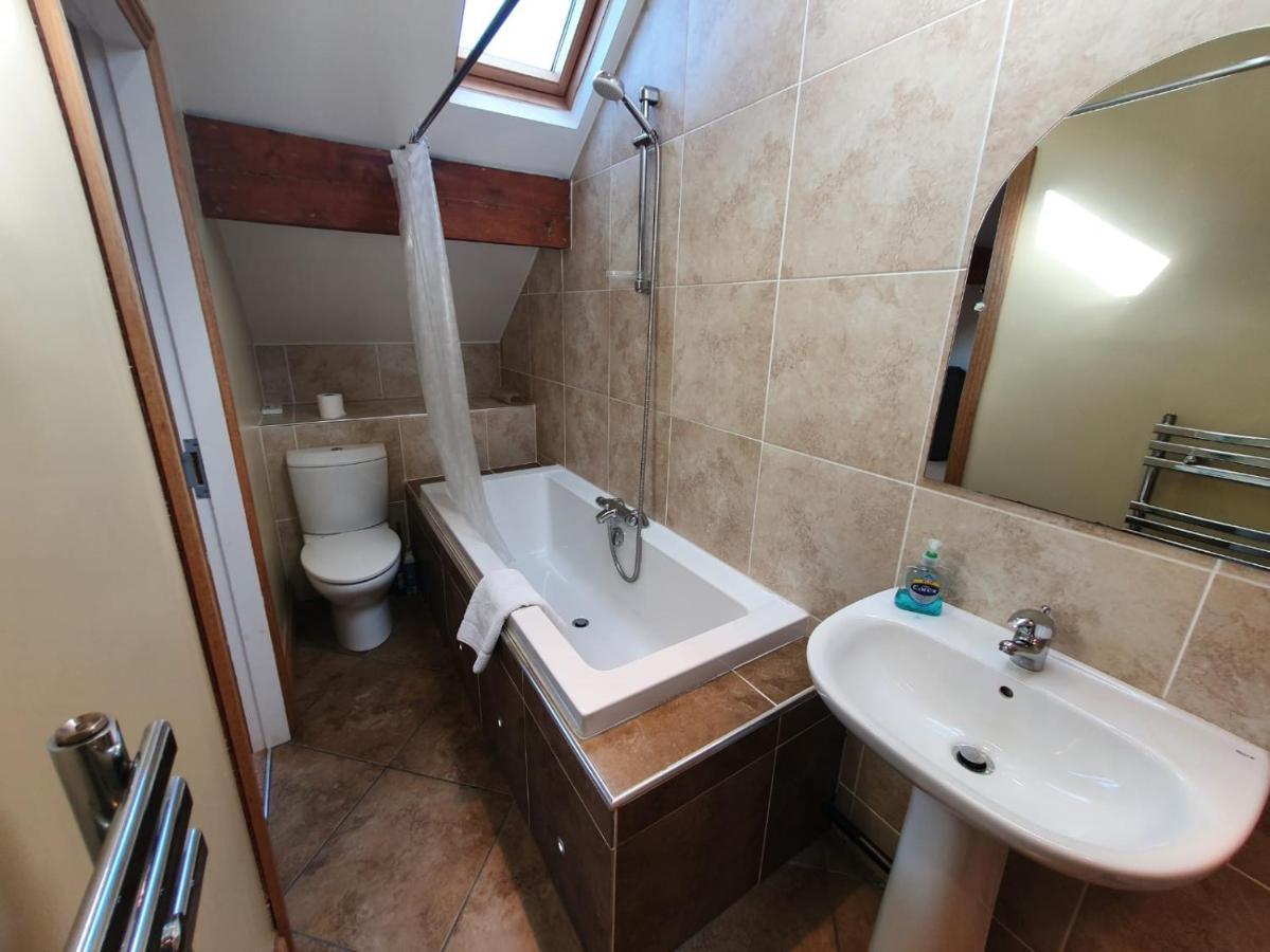 St Ives Apartment Halifax Luaran gambar